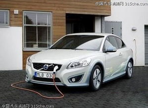 3小時即可滿電出行 沃爾沃C30電動版量產，汽車市場迎來綠色新選擇
